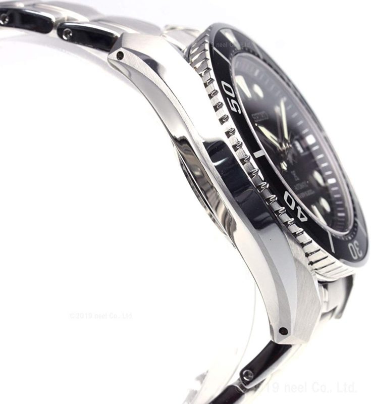 セイコー　sbdc083 サイドより　ベゼル逆スラントアップ　出典Amazon